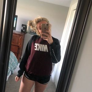 nike sweatshirt pullover